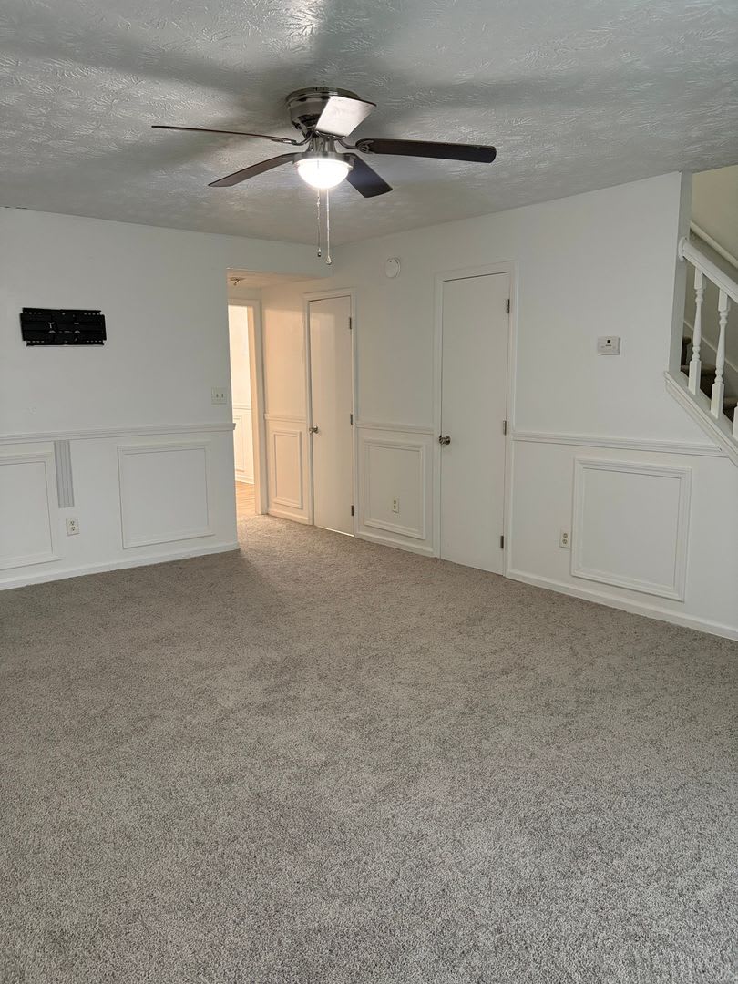 Charming 2Br House In Fayetteville New Carpet – photo 5