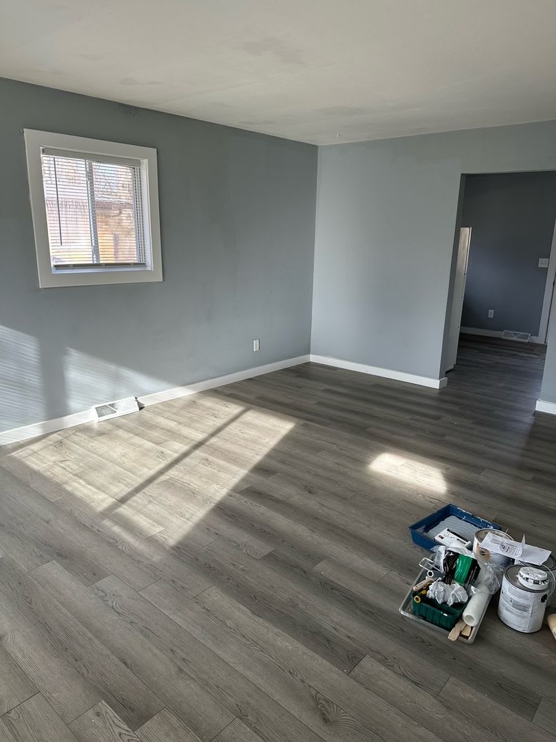 Available Now! Renovated Southside 2BR/1BA duplex – photo 5