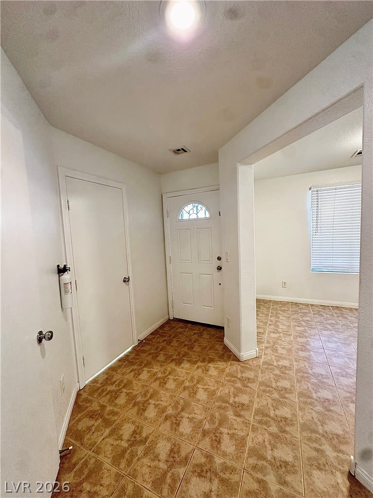 711 Iron Bridge Street – photo 3