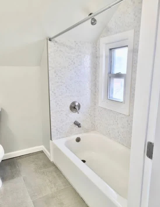 154 Mapes Ave – photo 2