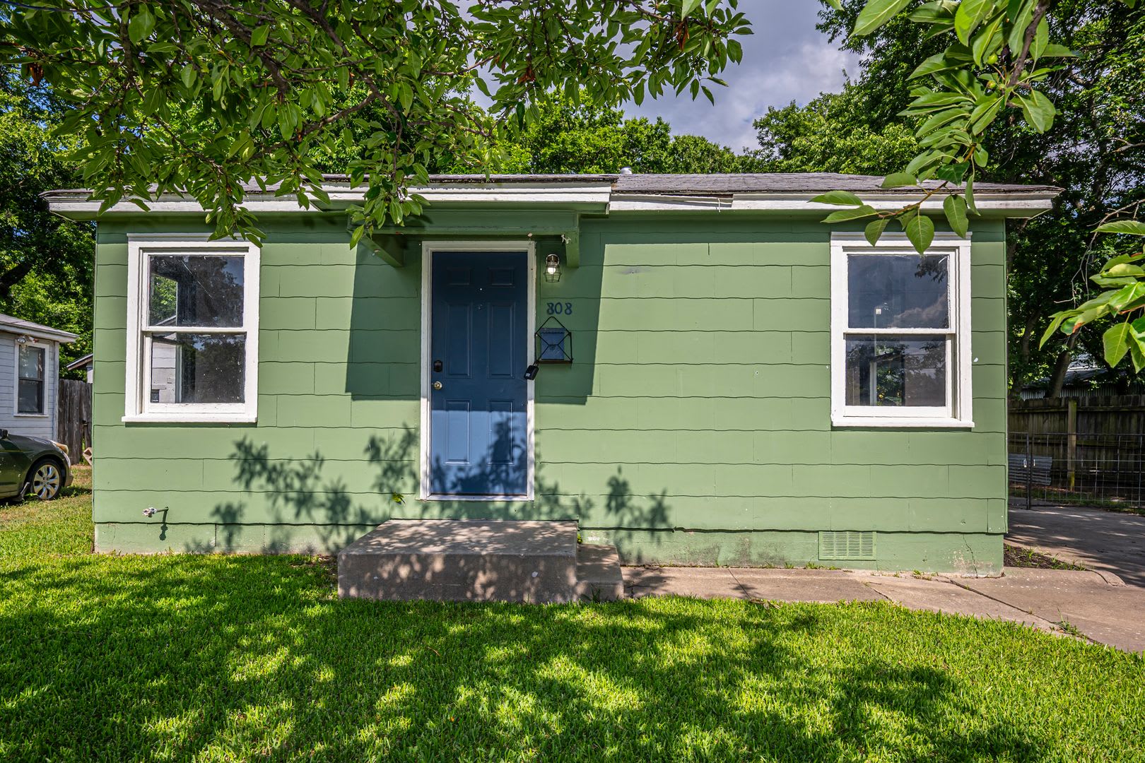 Three Bedroom Rental in NW Ardmore – photo 3
