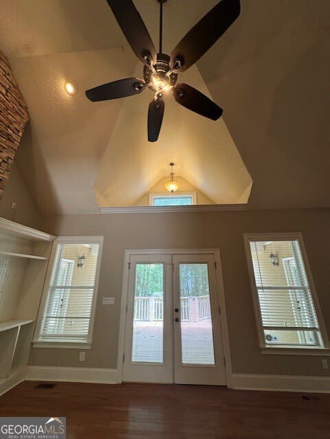 207 Lakeview Court – photo 3