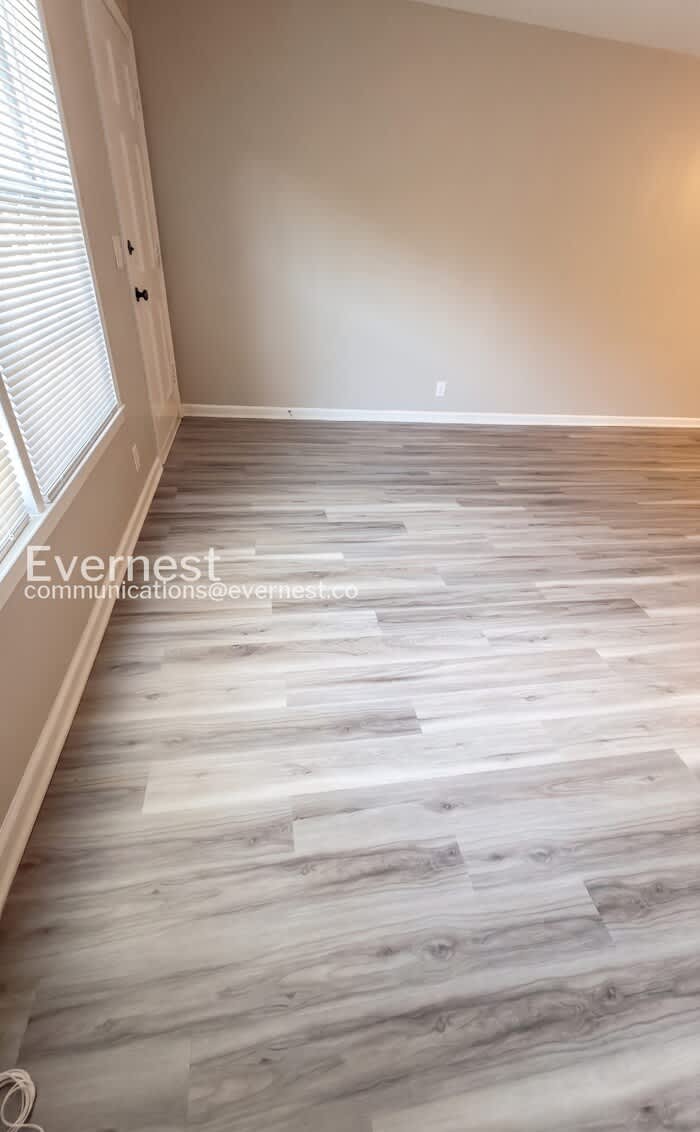 483 Ellenwood Drive – photo 4