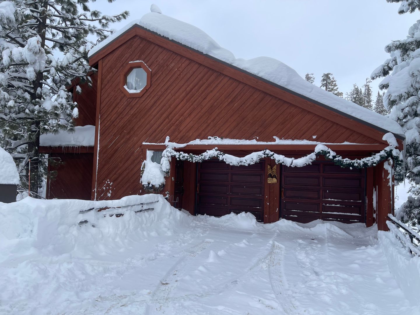 Beautiful furnished house in Stateline available now! – photo 1