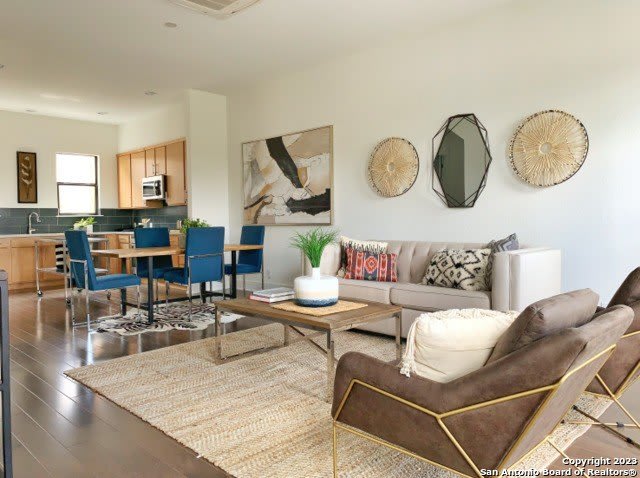 130 N Swiss – photo 5