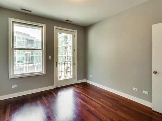 1232 N Milwaukee ave – photo 4