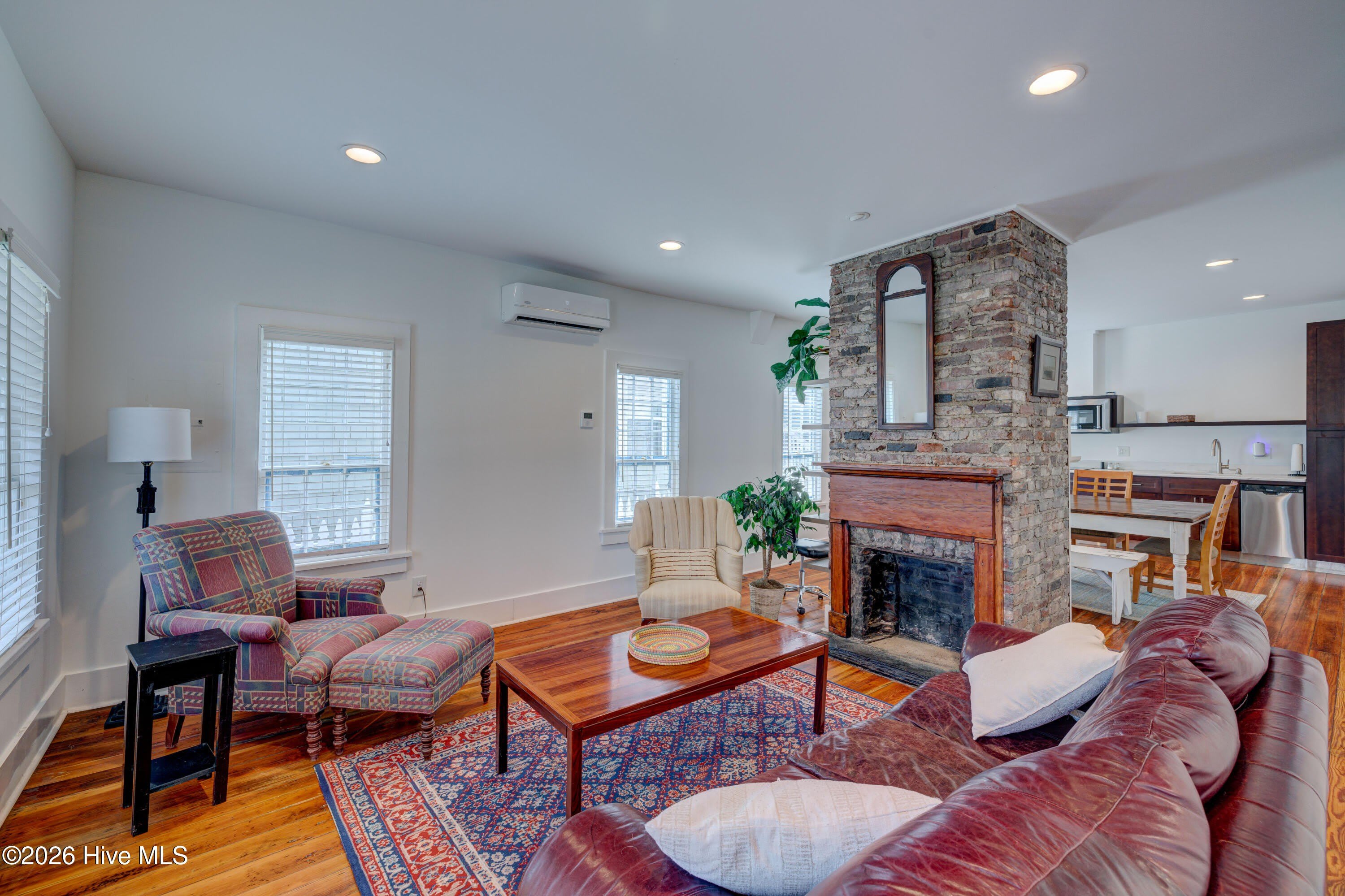 414 Orange Street – photo 2