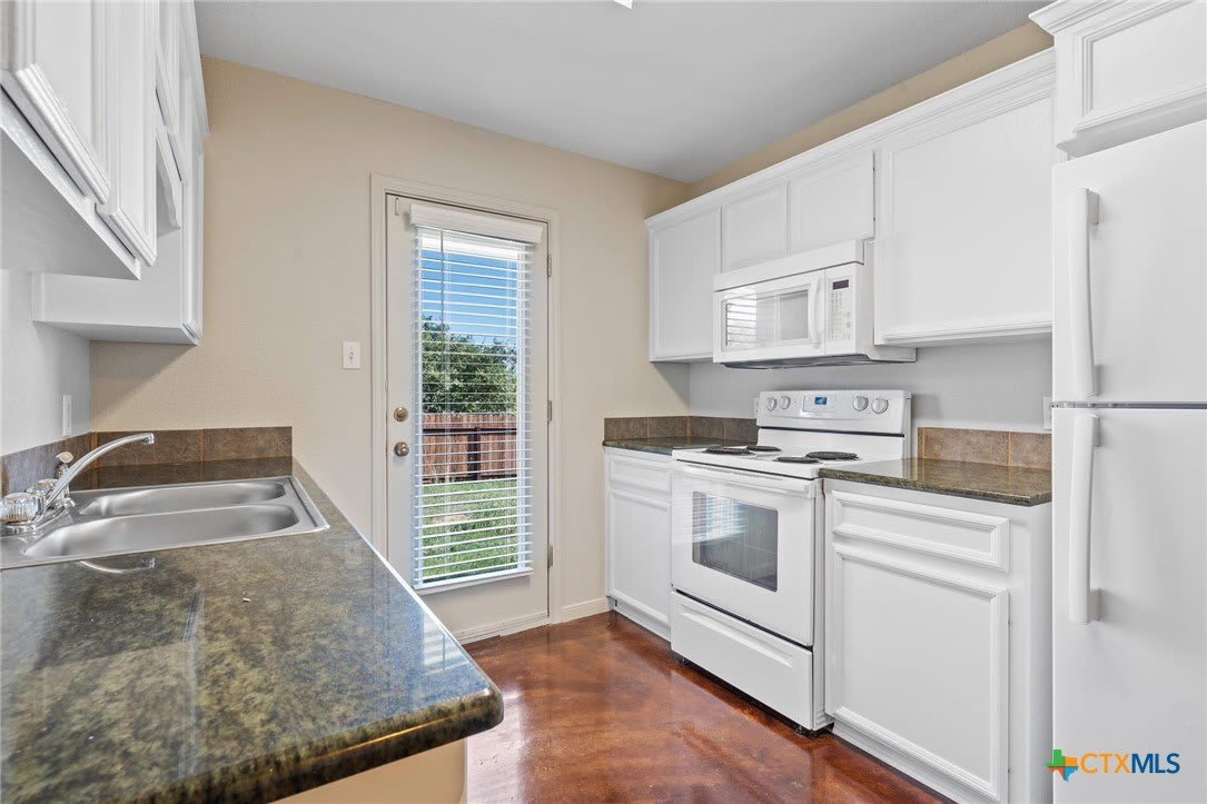 3749 W Amity Road – photo 3