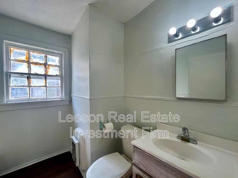 318 W 68TH ST – photo 5