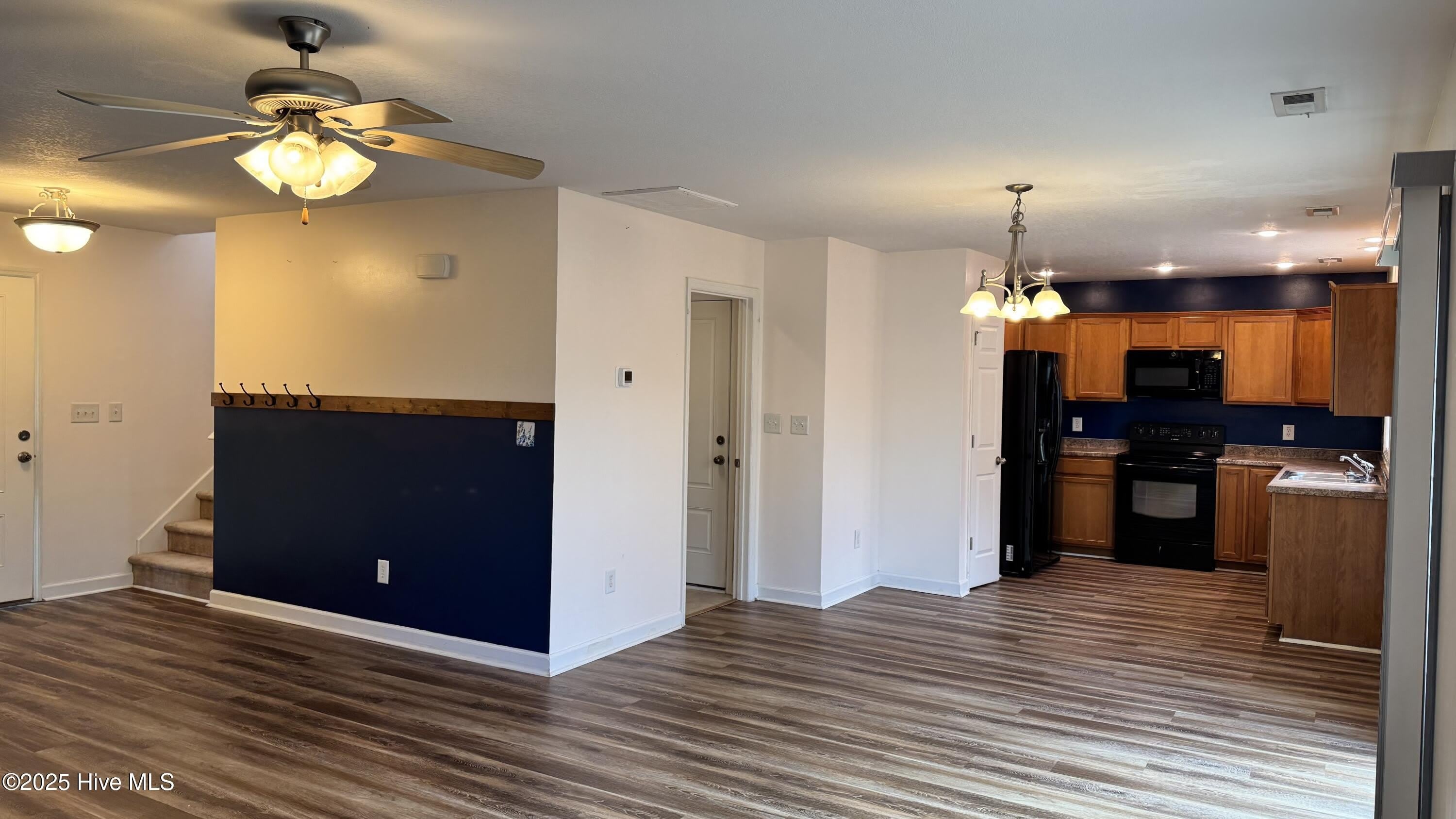 140 Broadleaf Drive – photo 3