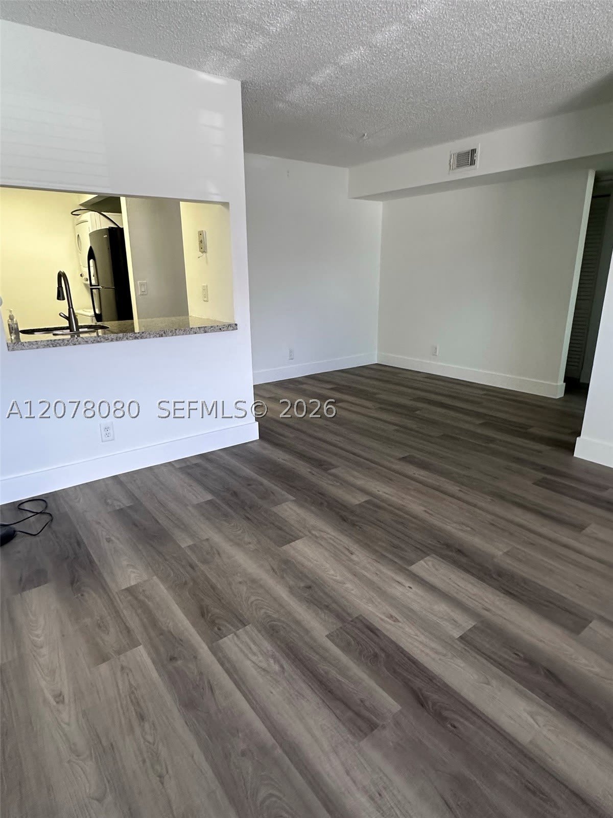 10049 Winding Lake Rd – photo 2