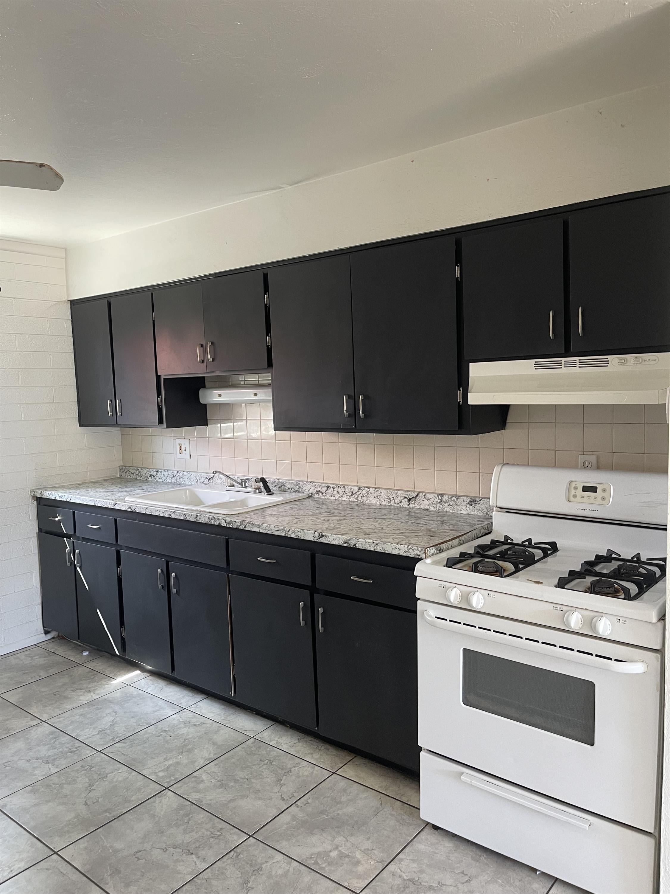9816 North 15th Street – photo 2