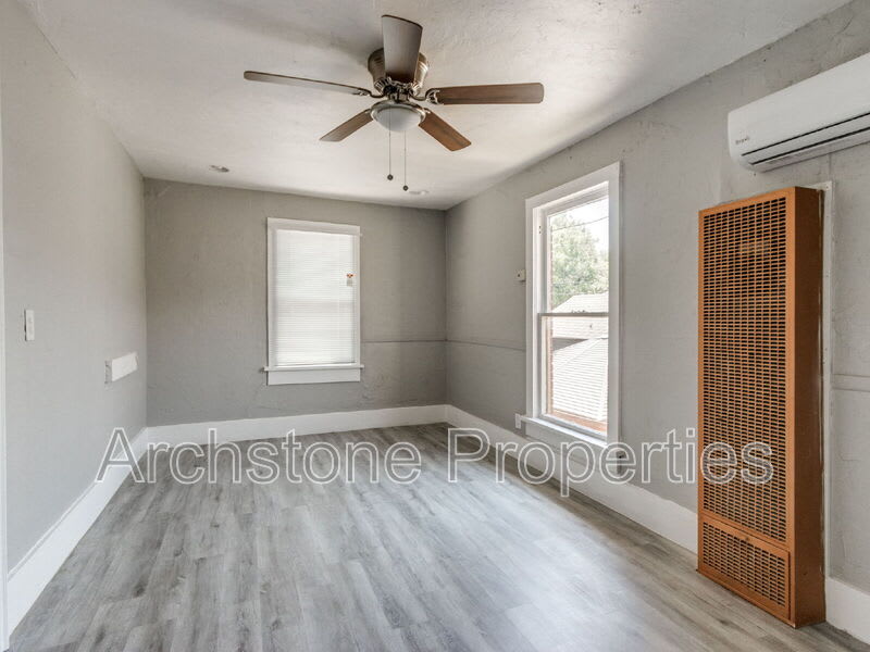 4407 North Military Avenue – photo 2