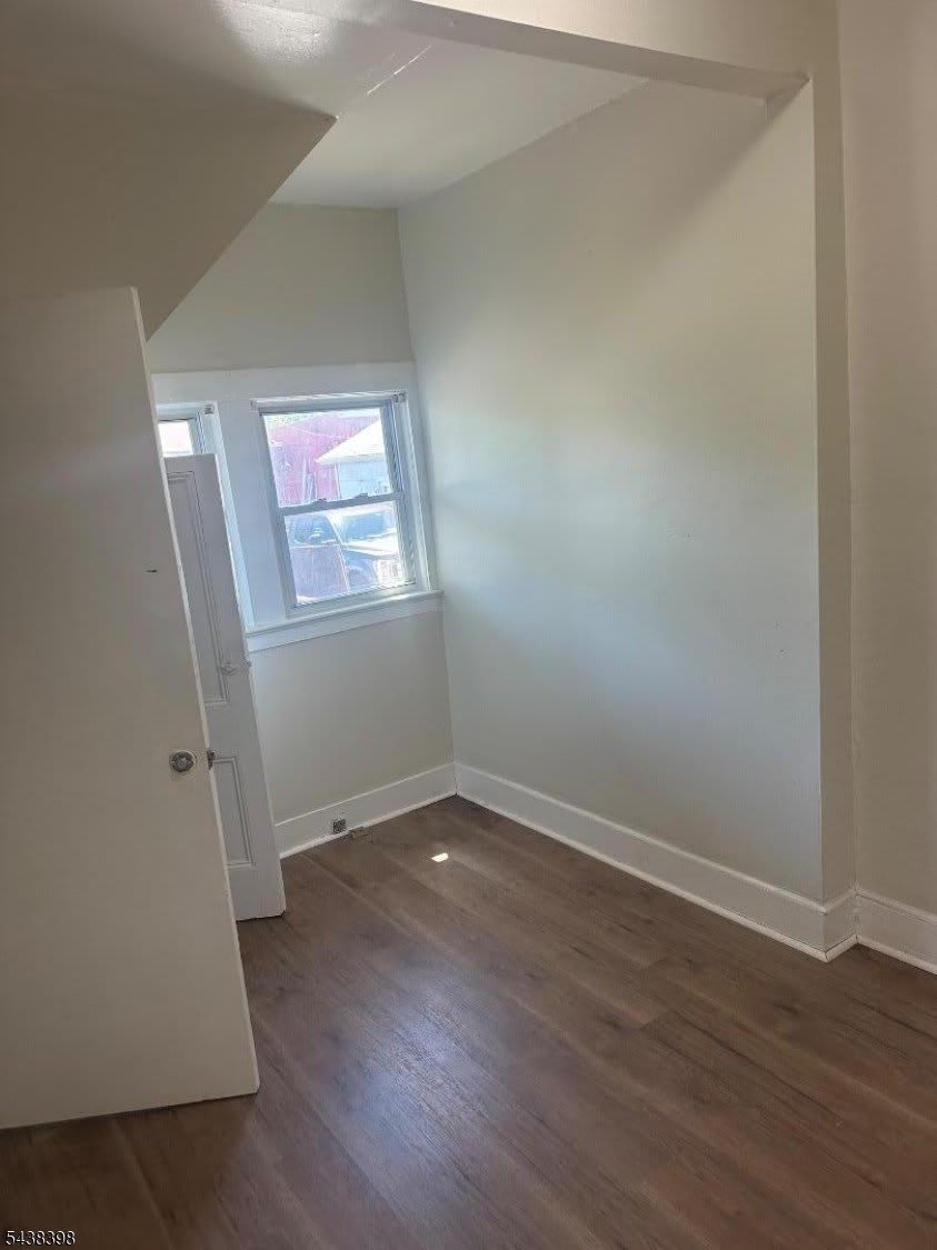 452 Alden St – photo 2