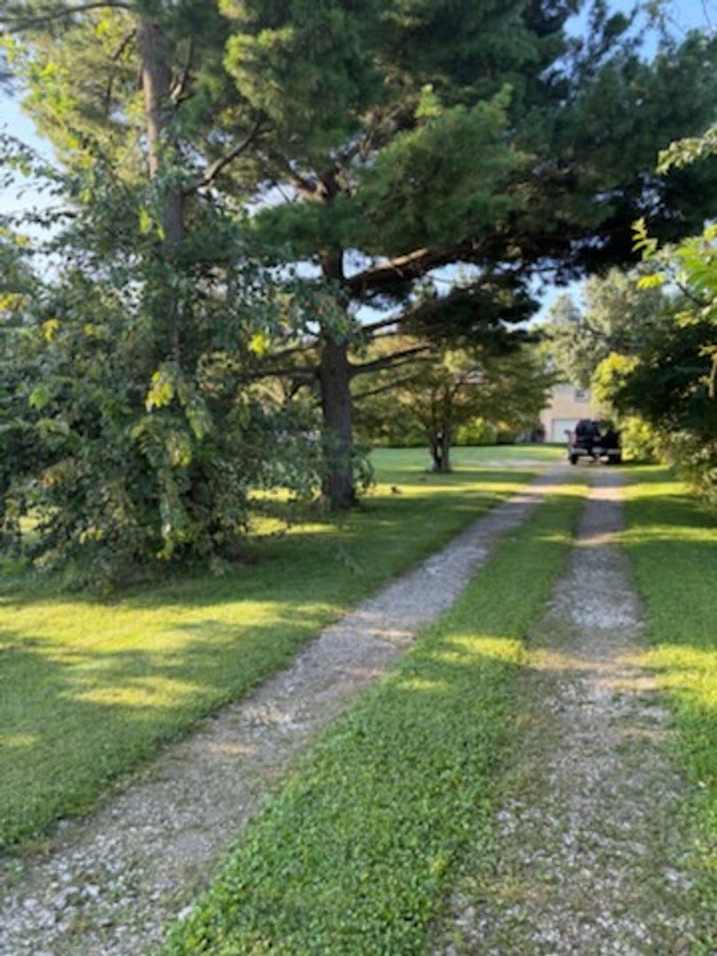 Coming Soon! 3 Bedroom, 2 Full Bath Farmhouse with Inground Pool in Bellbrook School District – photo 5