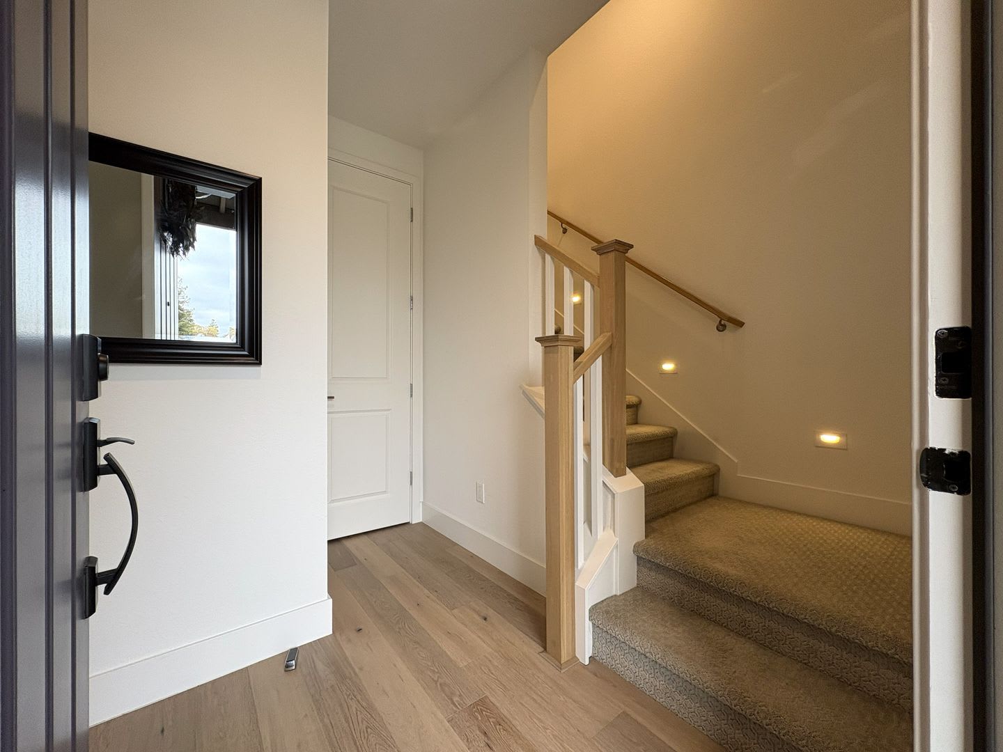 Modern 3Br 3Ba Townhome In Prime Mountain View Location – photo 3