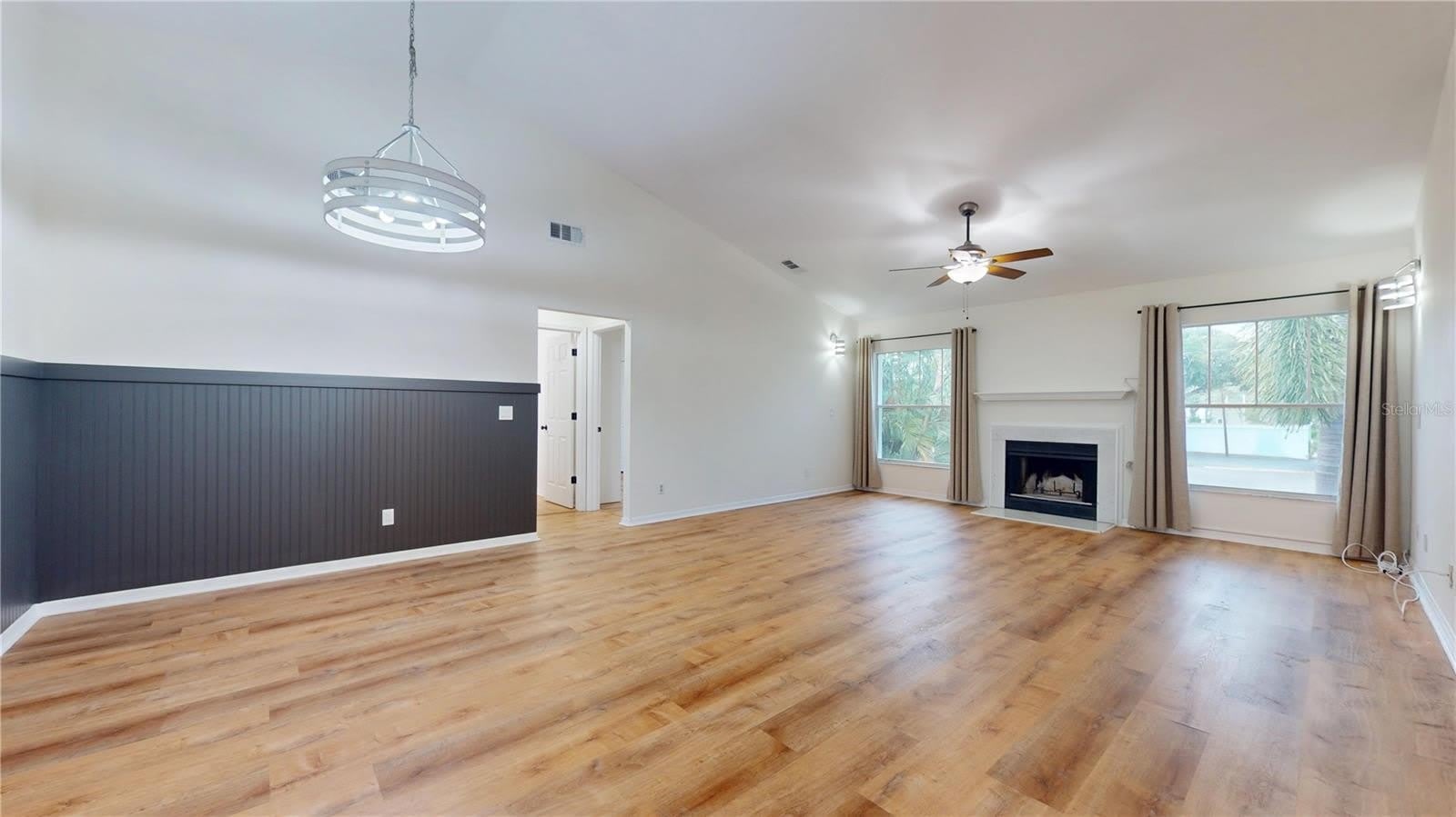 315 S EDISON Avenue – photo 4