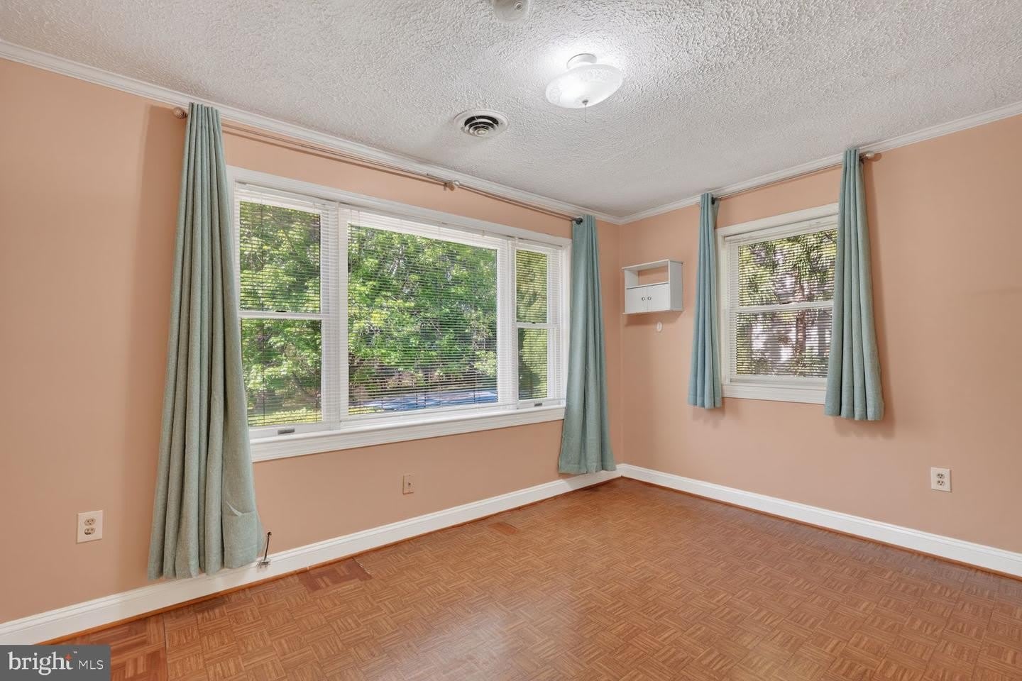 6013 NEILWOOD DR – photo 5