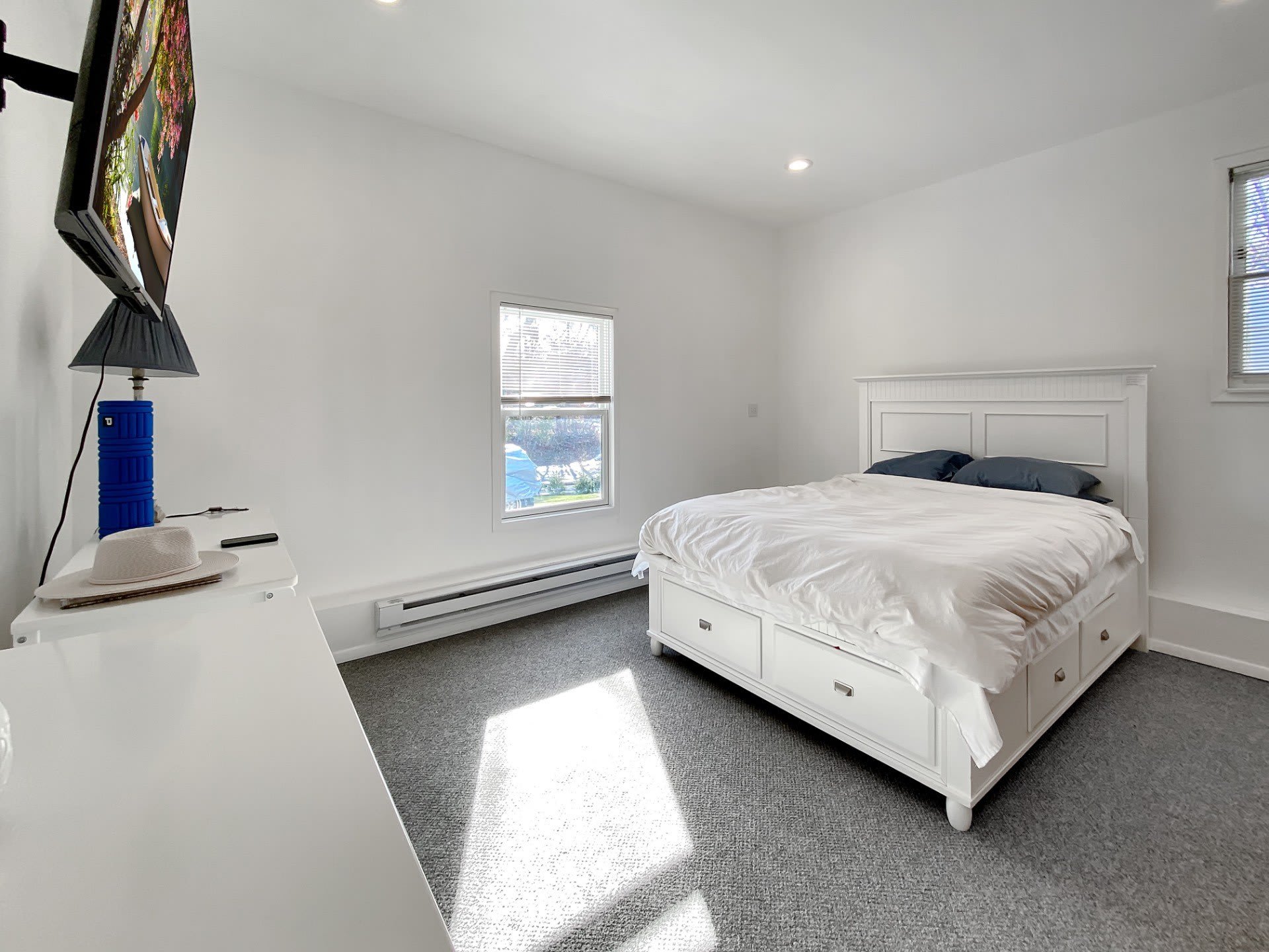 18 Old Riverhead Road E – photo 5