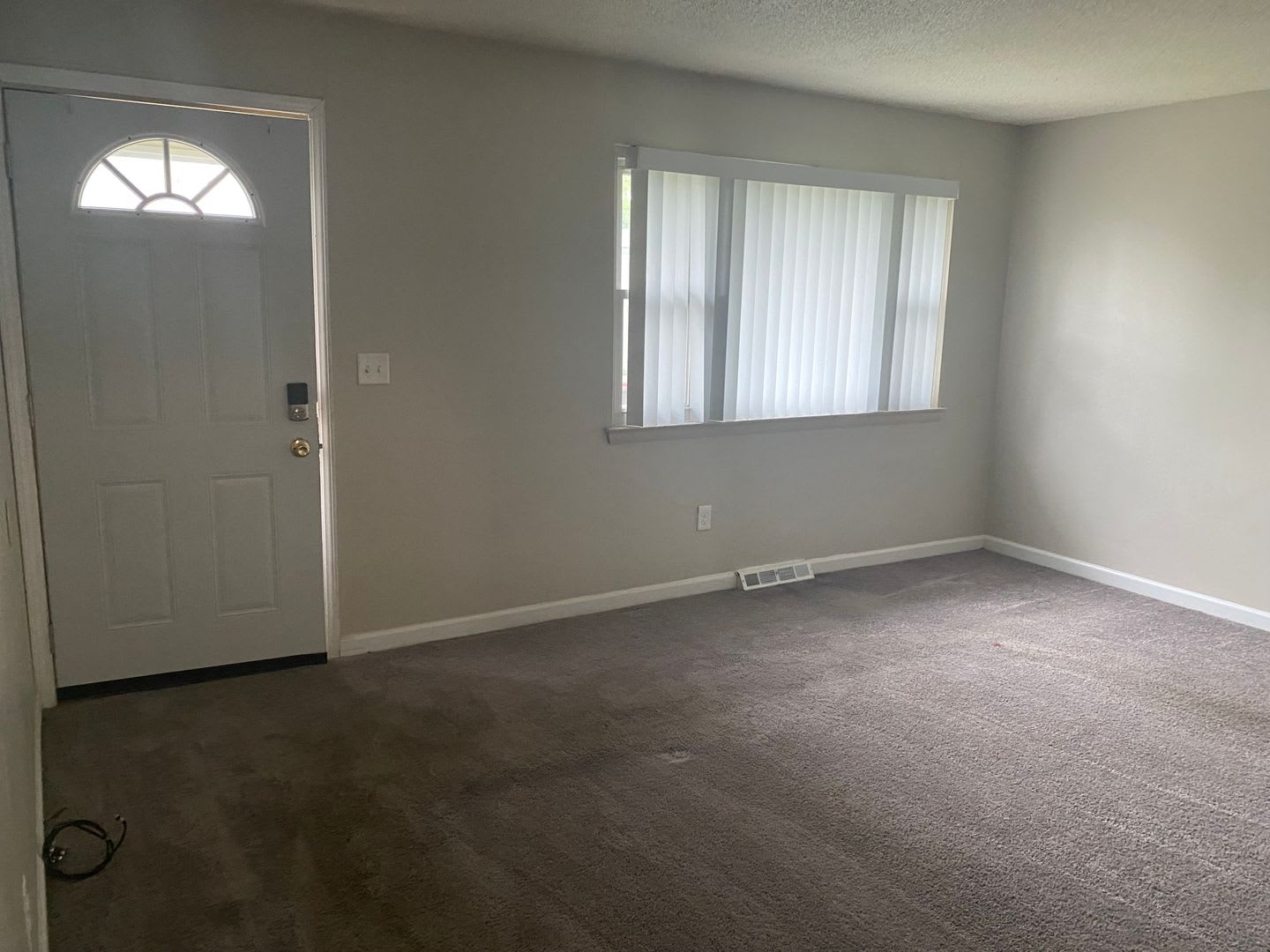 3 Bedroom 1 Bathroom Ranch House In East Columbus – photo 4
