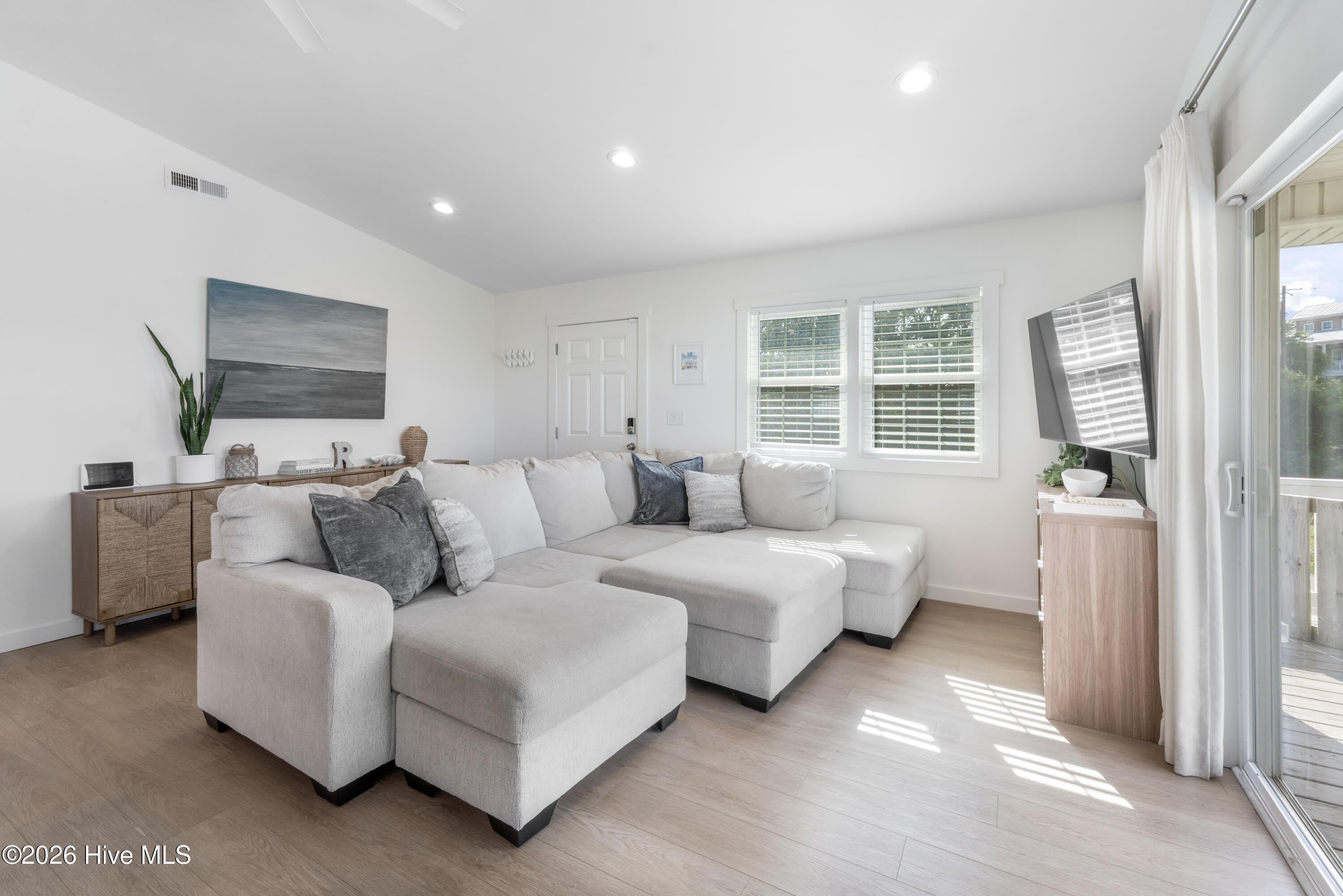 119 Virginia Avenue – photo 4