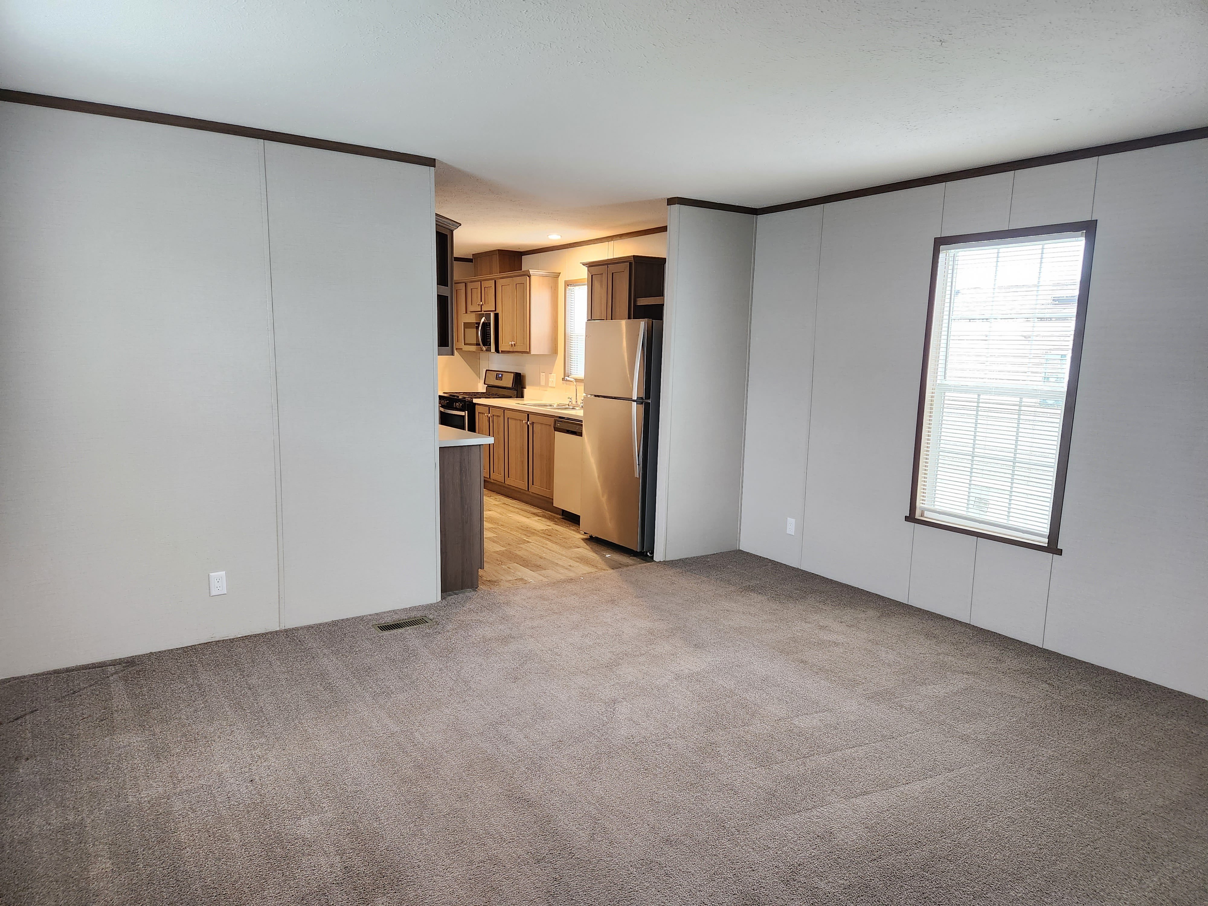 543 Iowa – photo 2