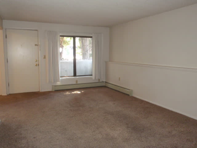 108 Camelot Court – photo 2