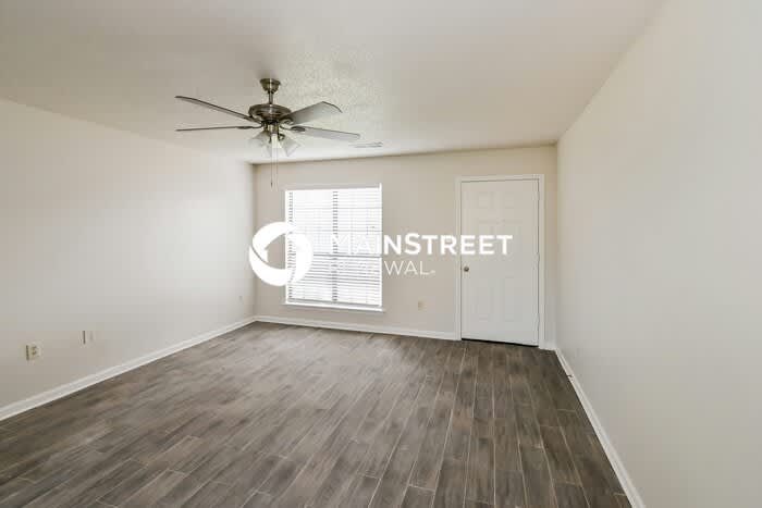 5451 Gardendale Street – photo 4