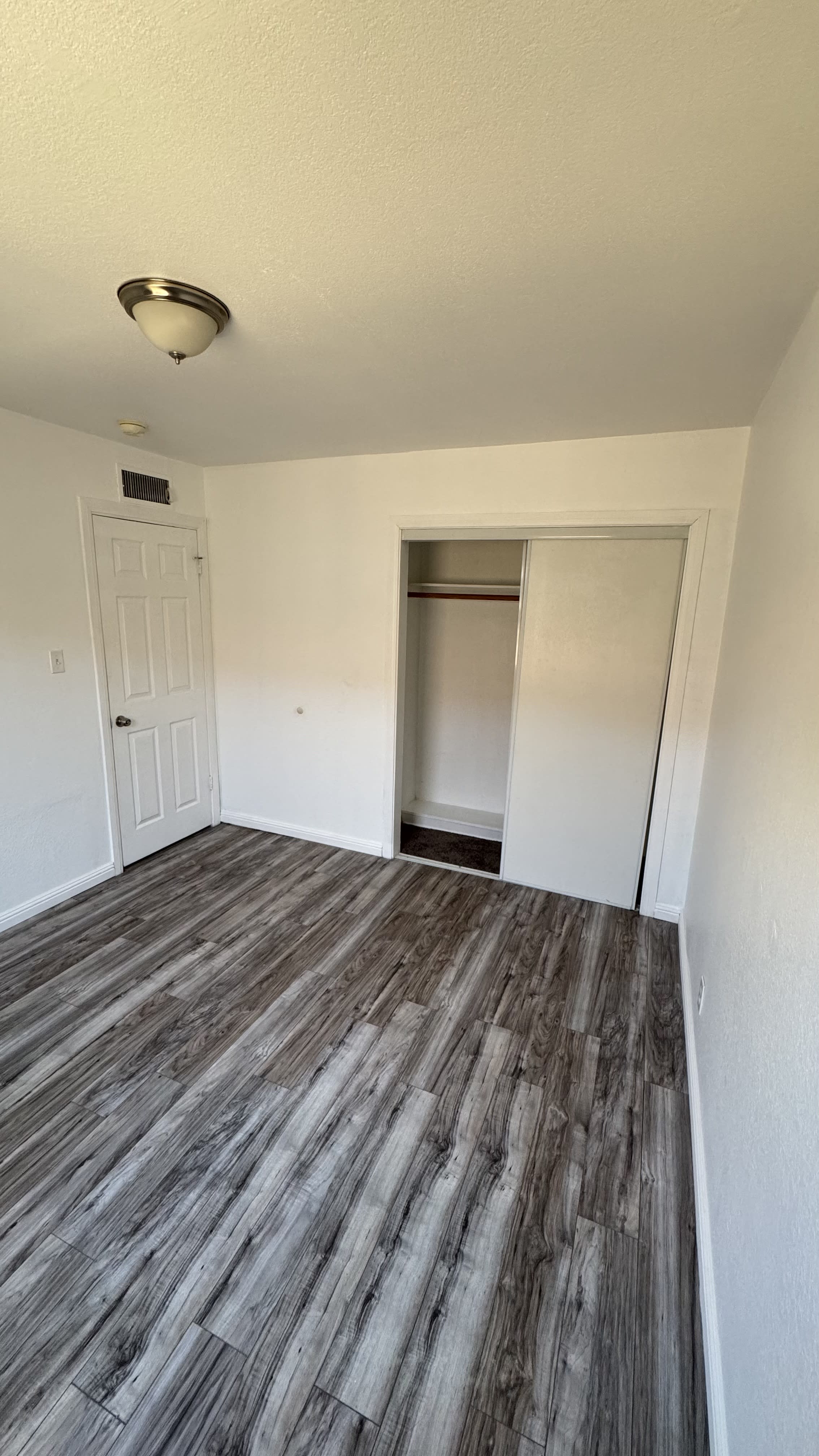 45014 17th Street West – photo 1