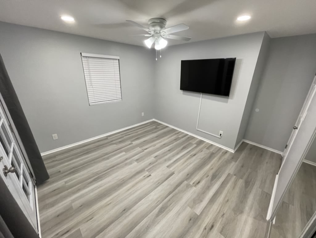 469 W 2nd St – photo 4