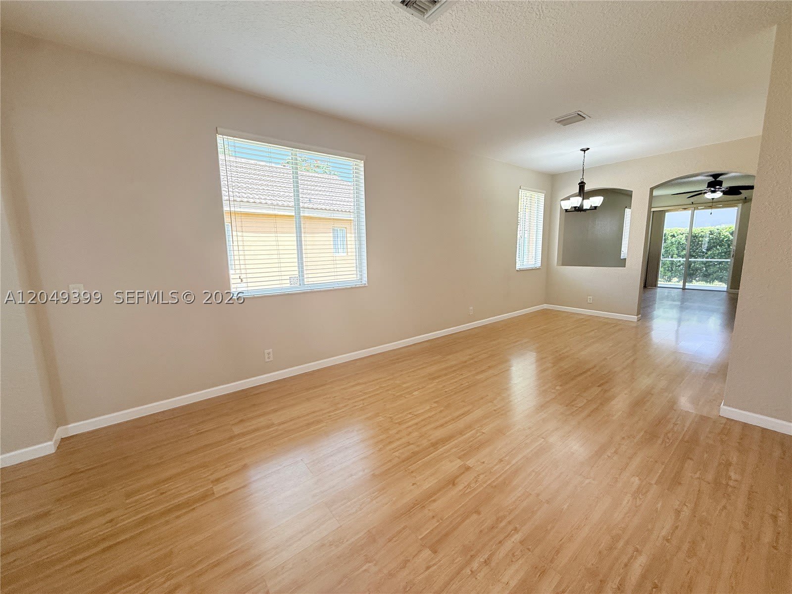 899 Phoenix Way – photo 4