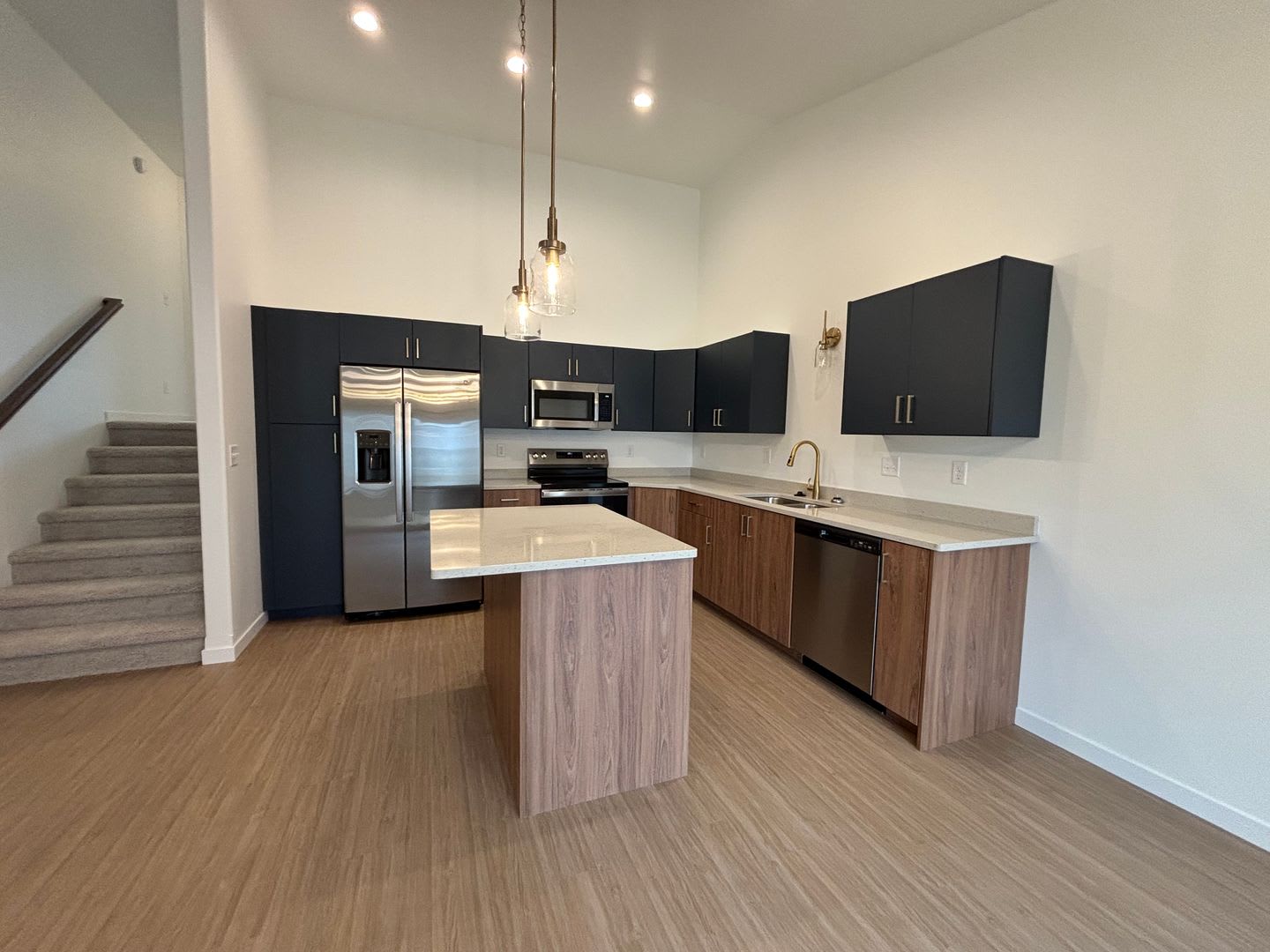 3 Bed 3 Bath Townhome – photo 3