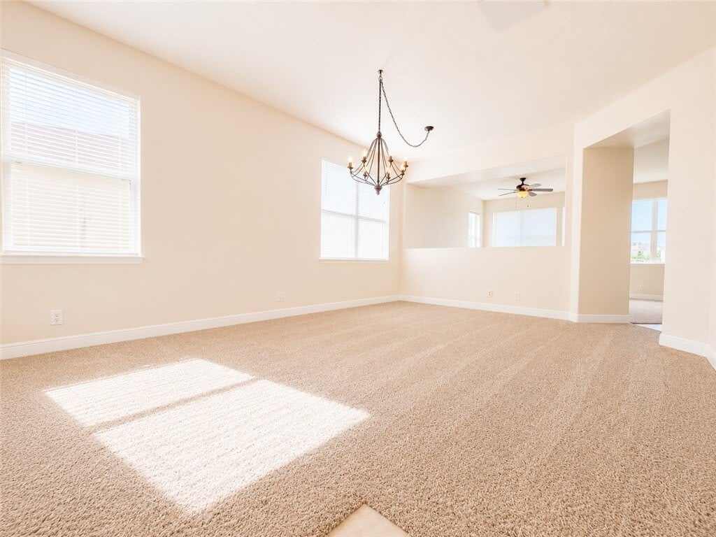 754 CARRIAGE LAKE WAY – photo 4