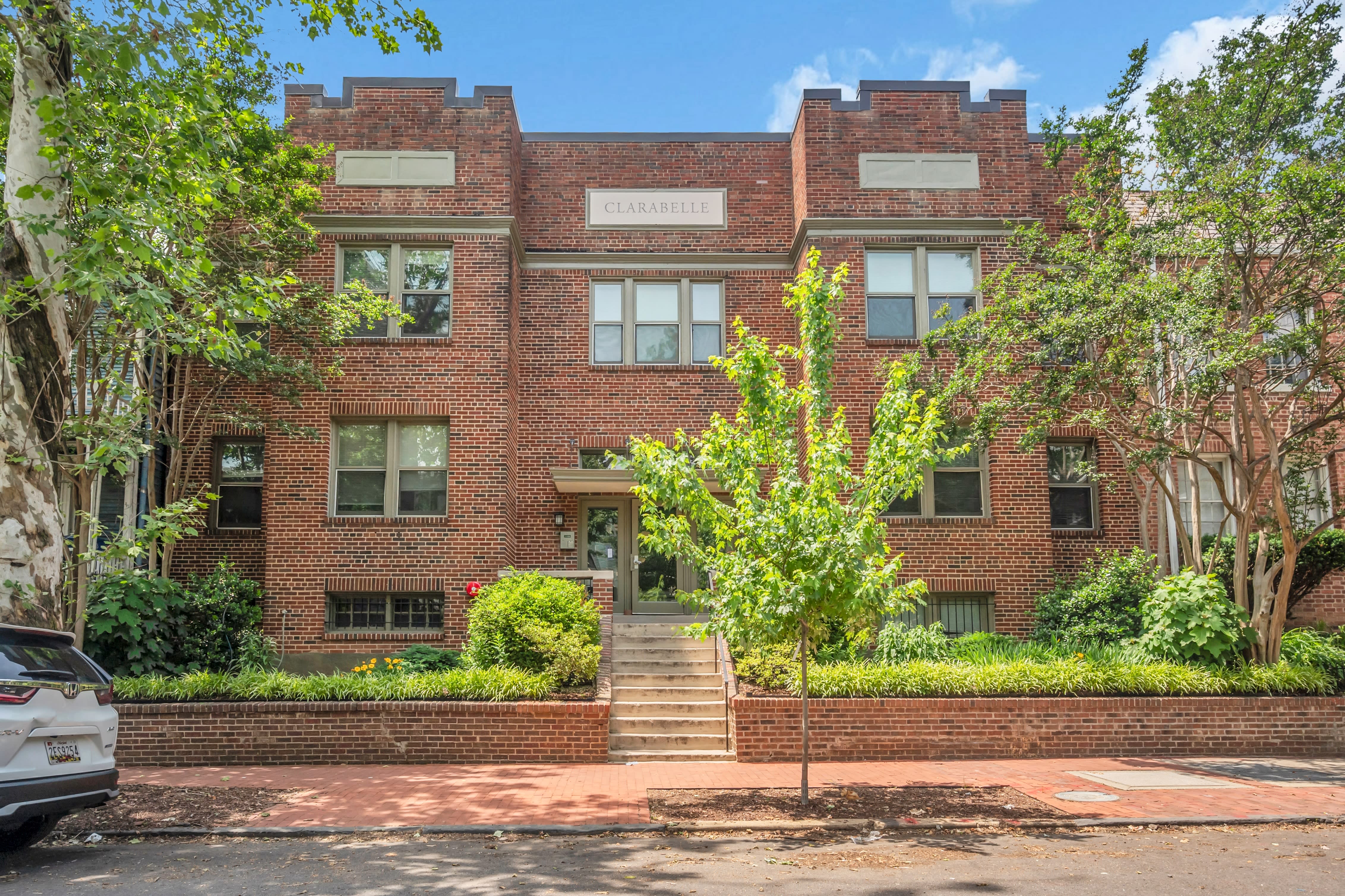 TCB/228 10th St – photo 2