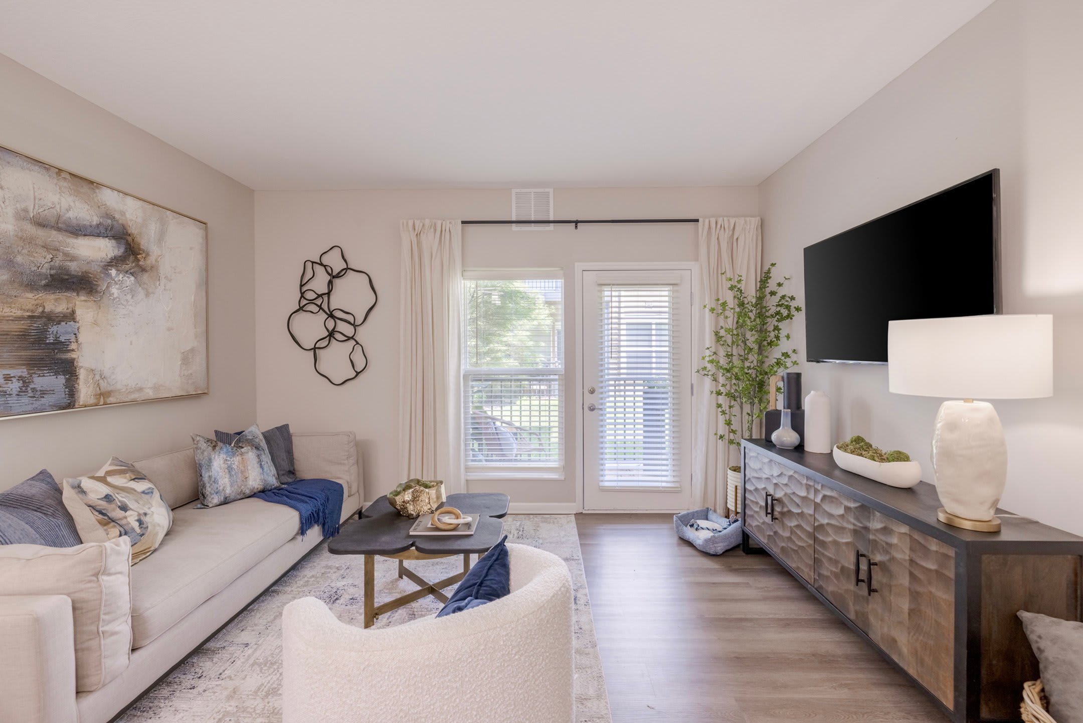 The Chelsea Apartments – photo 4