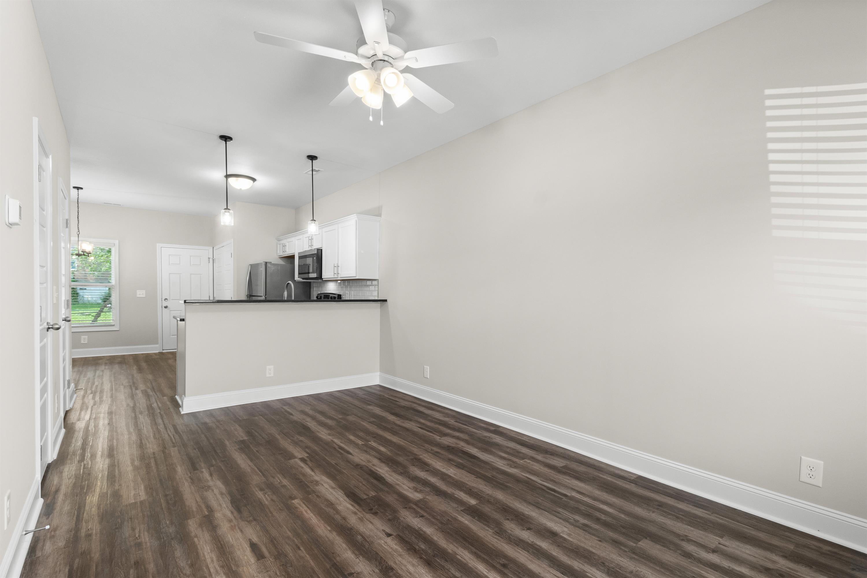 215 Notgrass Road – photo 2