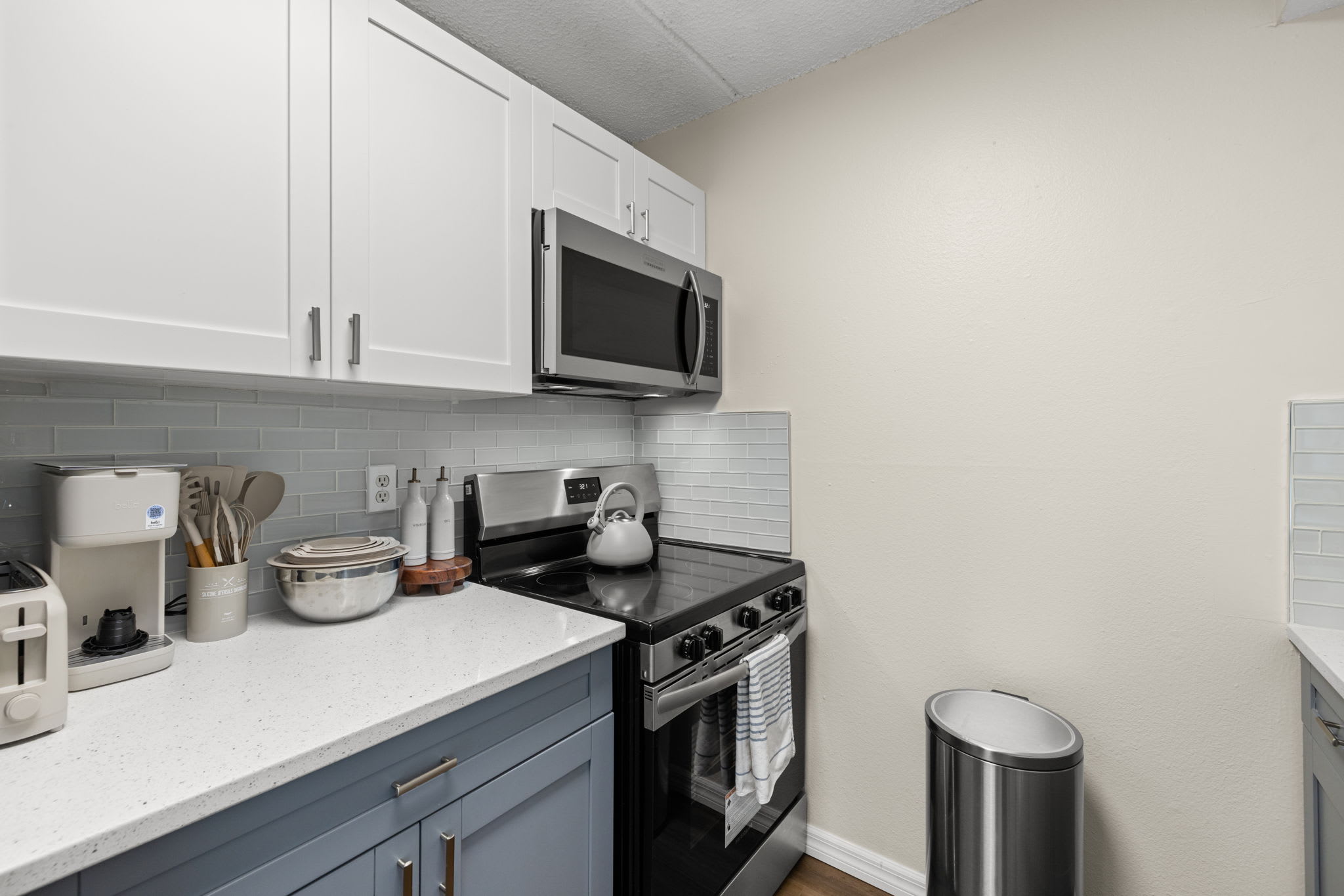 3206 West Azeele Street – photo 2