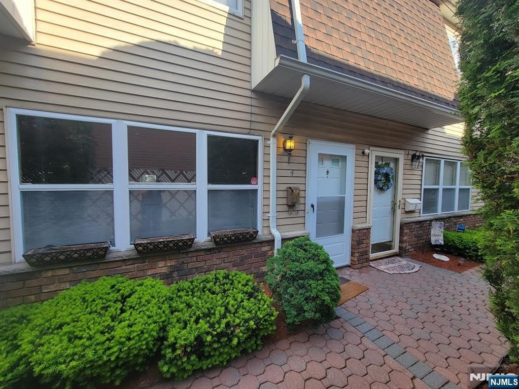 81 Church Street – photo 2