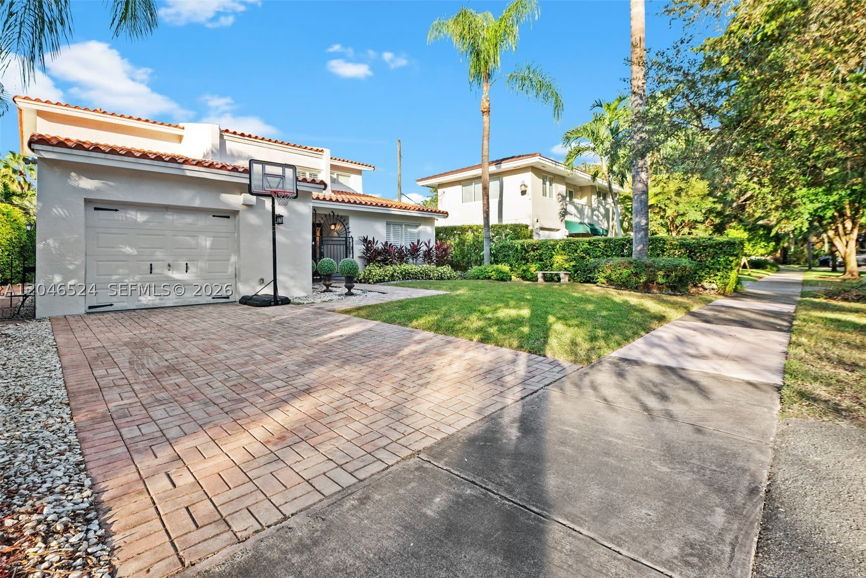 1211 Algeria Ave – photo 2