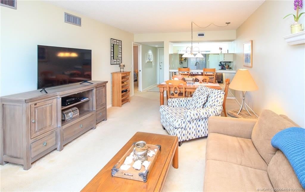 4620 NE Sandpebble Trace – photo 3
