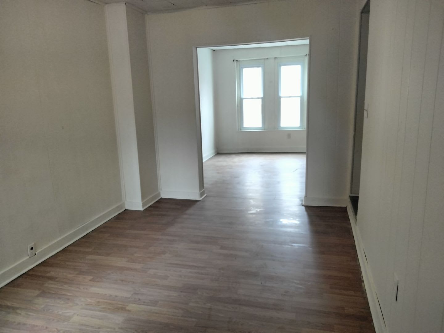 Spacious 5 Bedroom, 1 Bathroom Single-Family Home with Yard – Allentown – photo 5