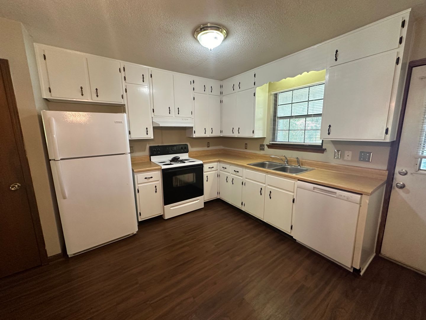 2072 Pats Place – photo 5