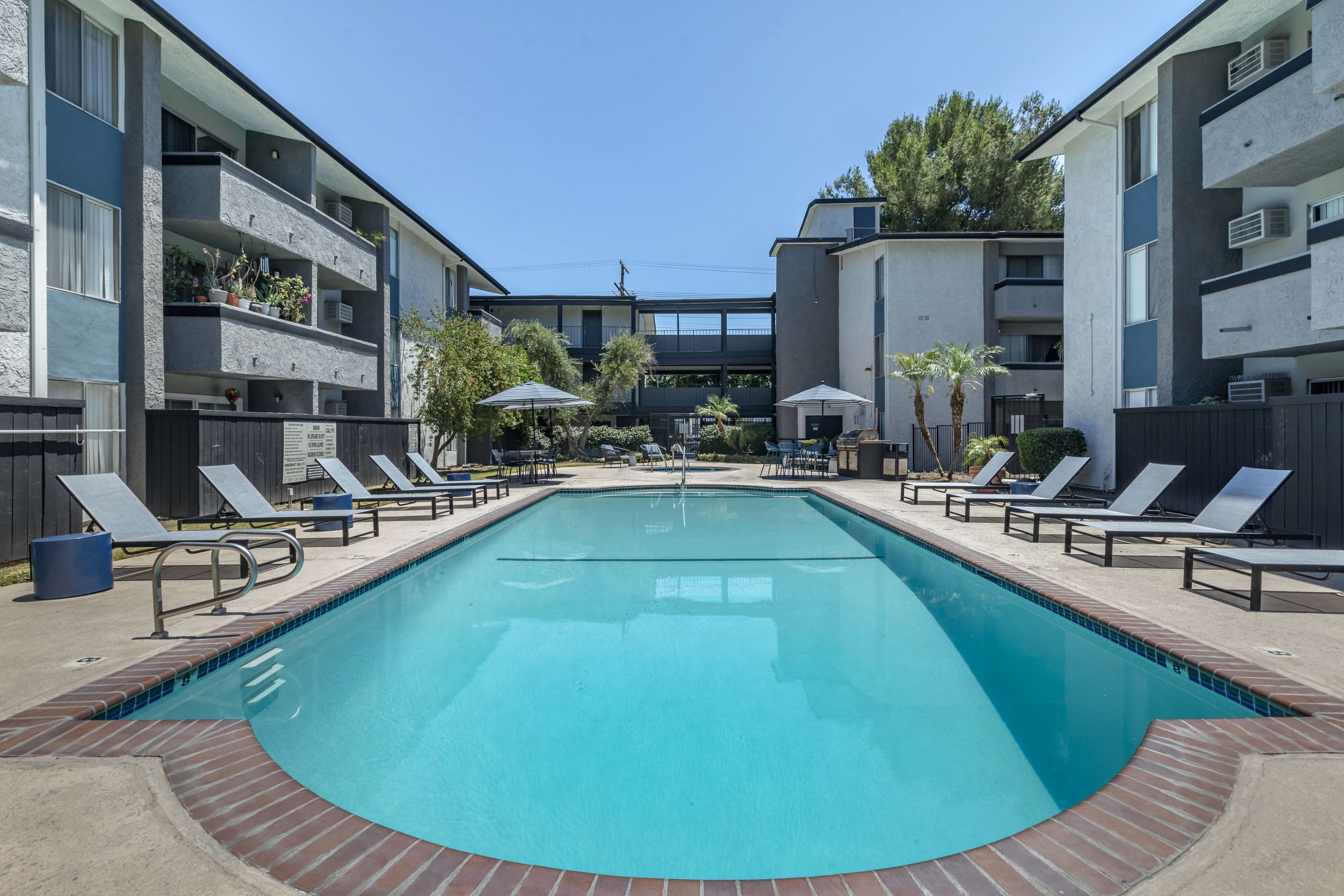 Northview-Southview Apartments – photo 1