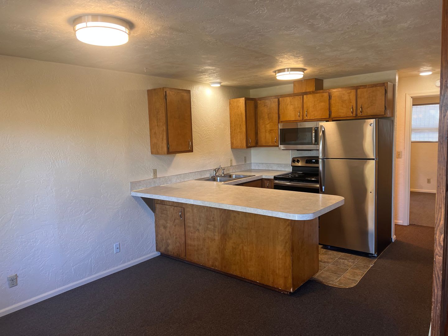 Hayward – photo 3