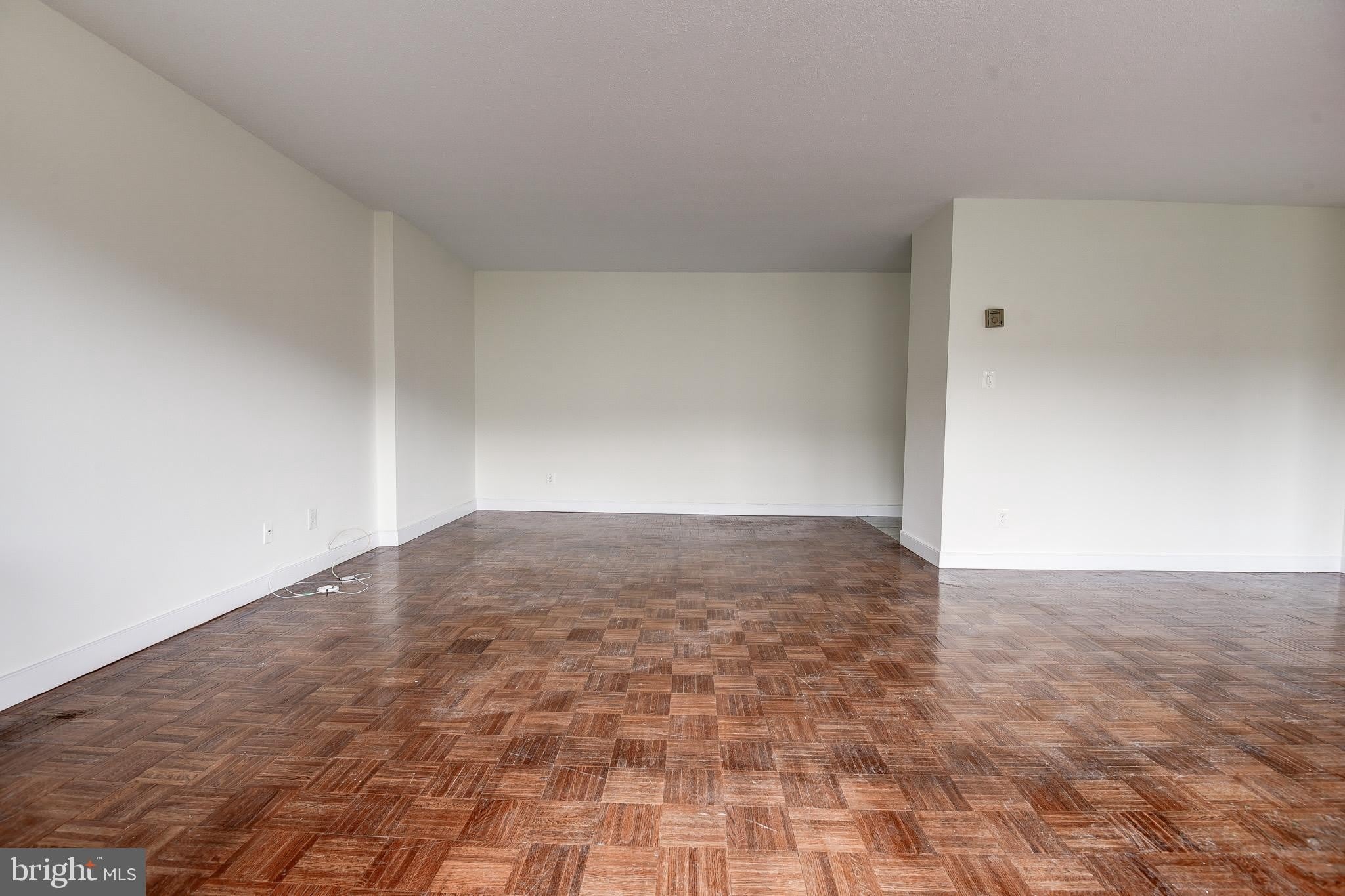 1301 S Arlington Ridge Road S – photo 4