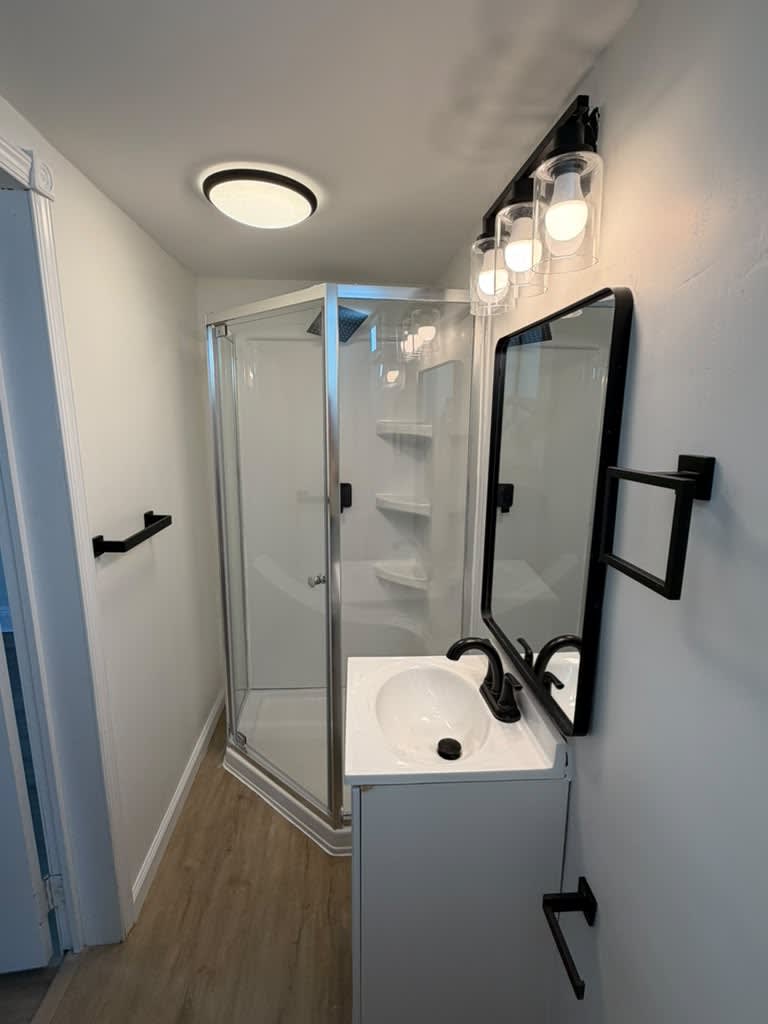 812 Linden St – photo 3