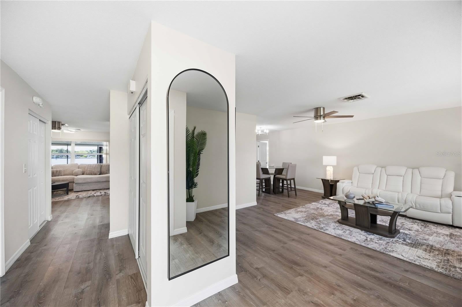 1933 Fairview Drive – photo 4