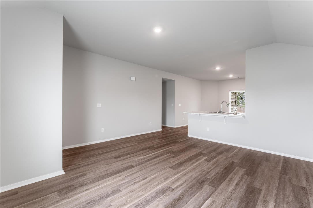 3604 N Hariet Drive – photo 4