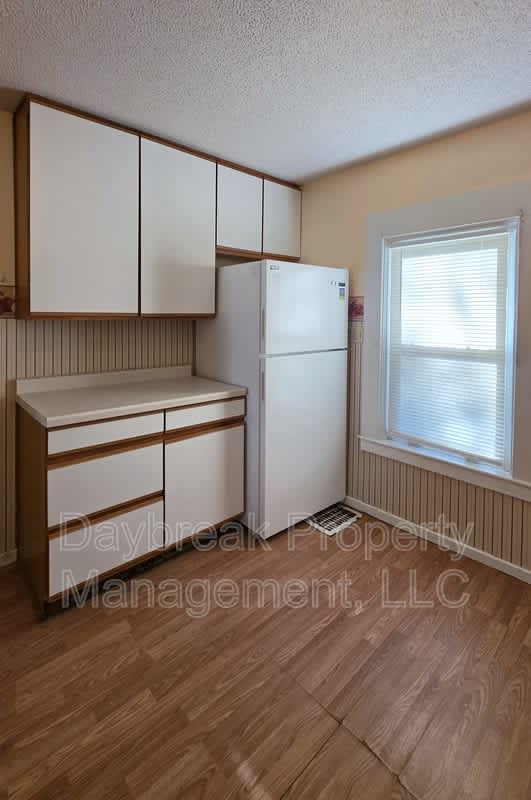 912 9th Street North – photo 3