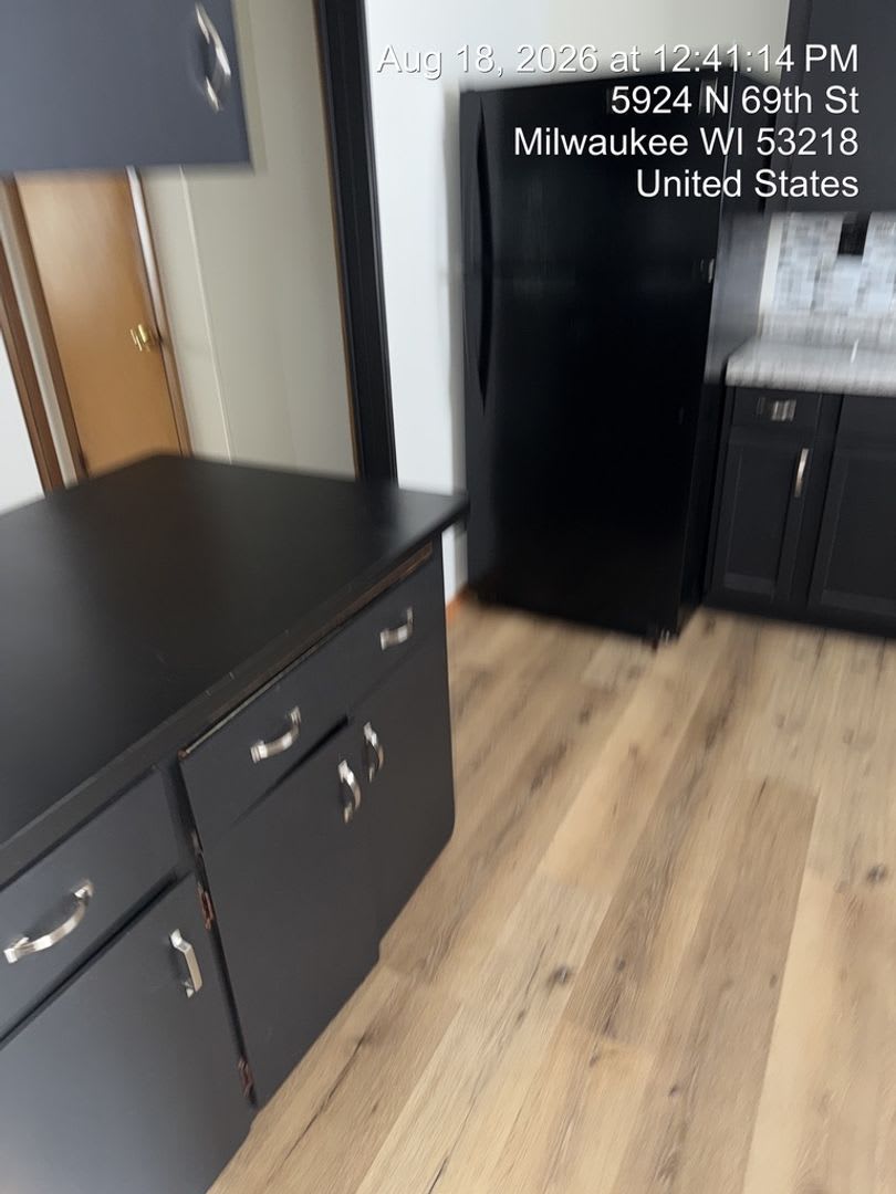 5061 North Green Bay Avenue A – photo 3